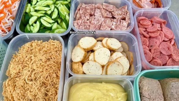 Bánh Mì Cắt Chi Chi