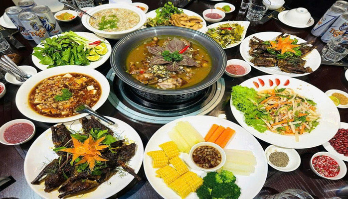Ẩm Thực Thanh Thủy - Hải Sản, Lẩu & Nướng