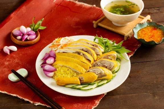 Cơm Ngon Xứ Quảng - 28 Tân Hòa Đông