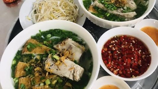 Minh Hương - Bánh Canh Chả Cá Sườn Non