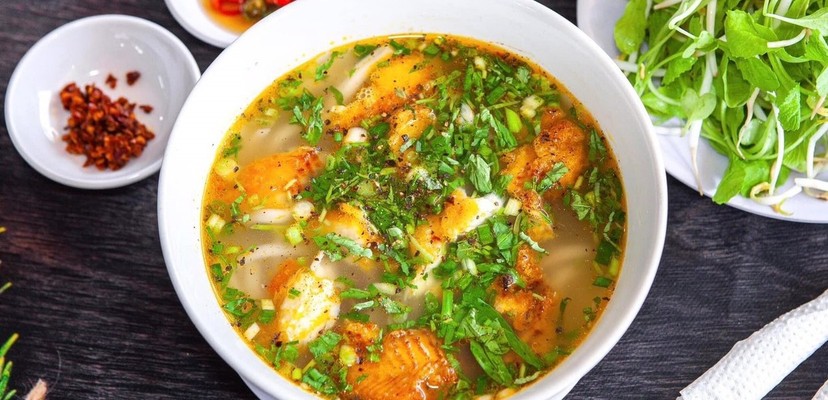 Bánh Canh Cá Lóc Tâm Ruồi - 284 Núi Thành