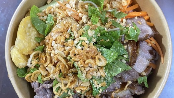 Bún Trộn & Bánh Đa Trộn Cô Chíp