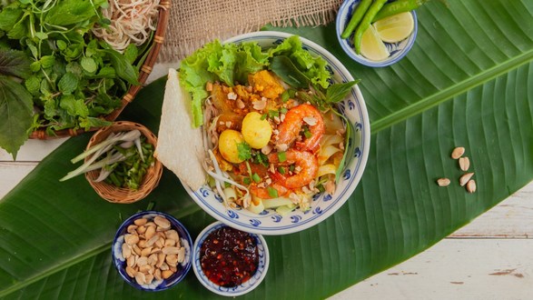 Mỳ Quảng & Nước Ép - Phan Khoang