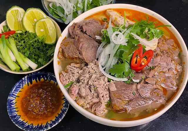 Bún Bò Huế Vân Anh - 321 Lê Quảng Chí