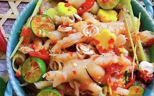 Chân Gà Sốt Thái Su Su - Nguyễn Du