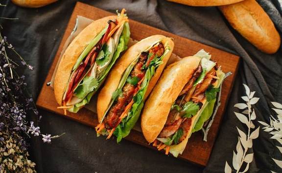 Bánh Mì Sài Gòn - 175 Vạn Phúc