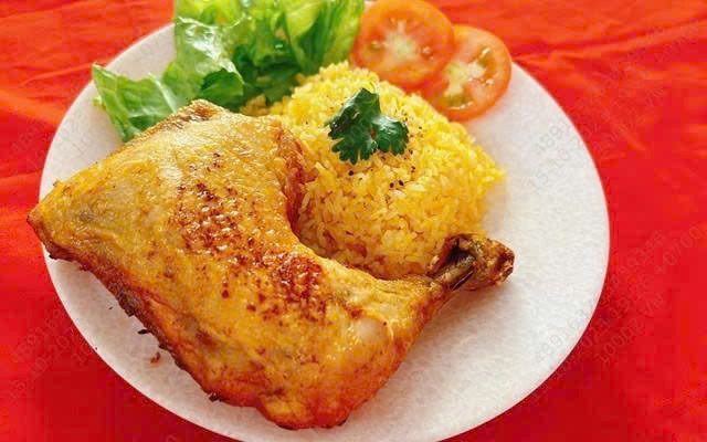 Quán Út 47 Cơm Chiên Gà Xối Mỡ - Thủ Khoa Huân