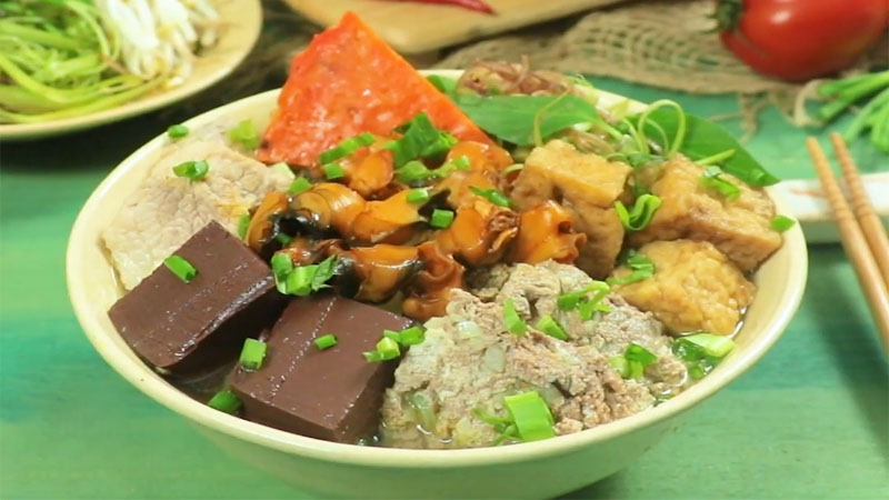 Bún Riêu Cô Út - Phạm Văn Chiêu
