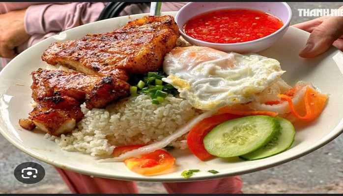 Linh Linh - Cơm Tấm, Bún & Mì Cay