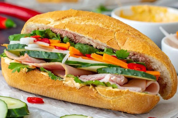 Anh Quân Bakery - 96 Văn Tiến Dũng