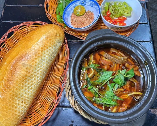 Phá Lấu Vỉa Hè - 113 Hà Huy Giáp