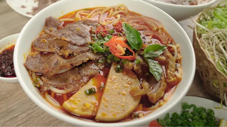 Bún Bò Thiên Hương - Cơm Trưa & Nước Sâm - Điện Biên - Test