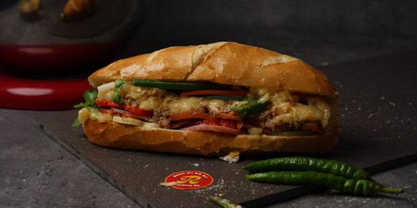 HƯƠNG VỊ ĐÀ NẴNG - Bánh Mì BÀ RY I Madam Ry