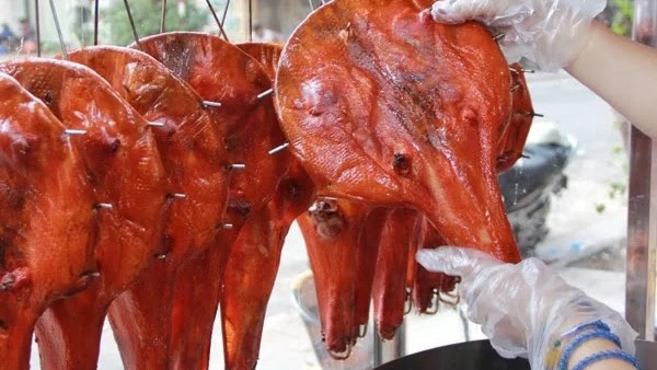Nam Phát Vịt Quay Da Giòn