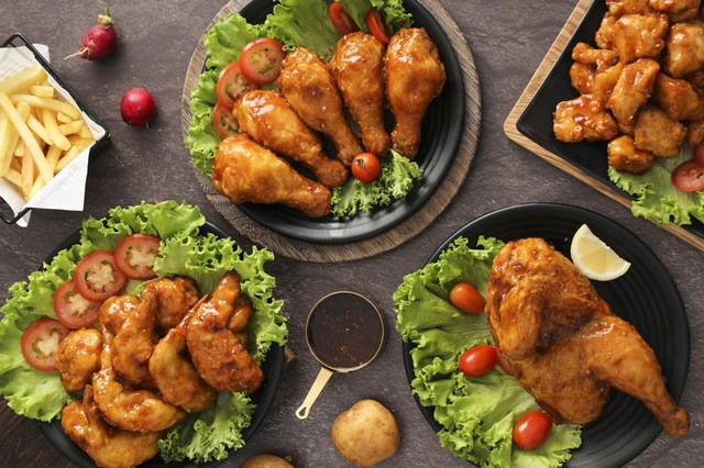 Gà Rán Chicken Plus - 348 Tạ Quang Bửu