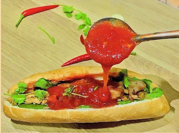 Bánh Mì Chả Cá Cô Dung - Trần Quý Cáp