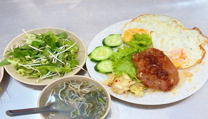 Bếp Nhà An - Bánh Canh Tôm, Cơm Sườn & Cơm Heo Quay