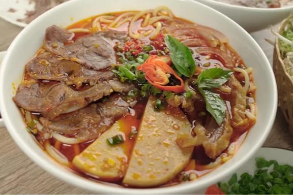 BÚN BÒ NGON ĐẬM VỊ