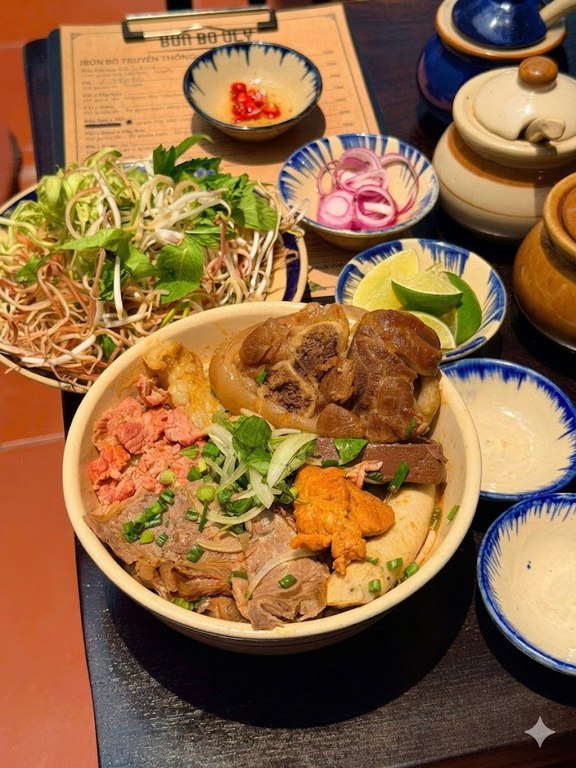 Bún Bò Huế Oly - Phạm Văn Đồng