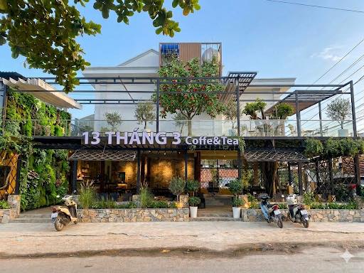 13 Tháng 3 - Cafe và Trà - Nguyễn Tri Phương