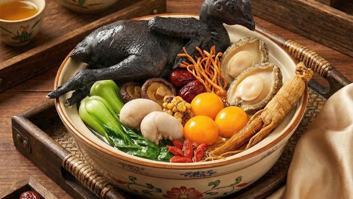 Ngự Thiện Đường - Súp Bào Ngư Vi Cá Hải Sâm Gà Ác Bồ Câu Tiềm - Nguyễn Bình