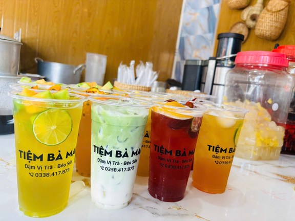 Tiệm Trà Bà Mai - Trịnh Hoài Đức