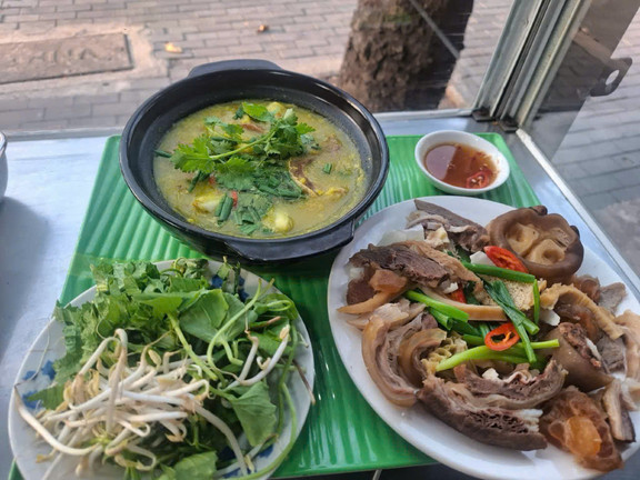 Cháo Bò O Đào - Tân Phước Khánh 07