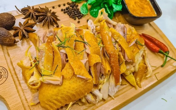 Bác 2 Voi - Gà Ủ Muối - Hùng Vương