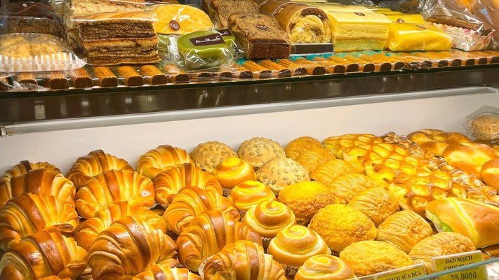 Tiệm Bánh Hai Chàng Trai - Bánh Mì Thịt, Hamburger & Bánh Ngọt Các Loại