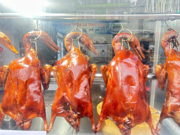 Phụng Hoàng - Vịt Đồng Quay Tiêu