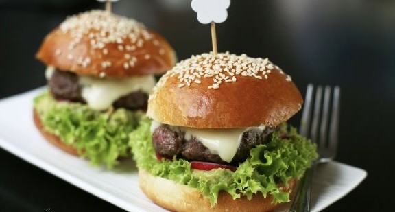 Hambuger Xitrum - Phan Đăng Lưu