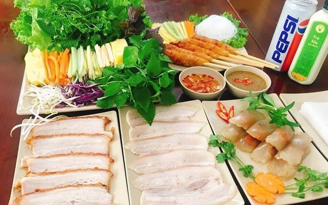 Món Ngon Vị Quảng - Bún Bò, Mỳ Quảng & Bánh Tráng Cuốn Thịt Heo - Nguyễn Hoàng