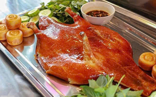 Vịt Quay Da Giòn Liên Minh Phát - Đường Số 8