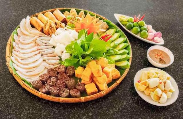 Bún Đậu Mắm Tôm & Ăn Vặt Hà Nội - Nguyễn Công Hồng