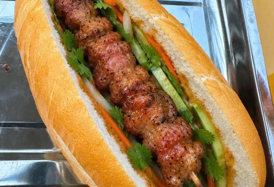 Bánh Mì - Em Chang