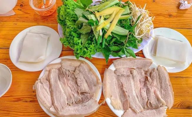 Mỳ Quảng & Đặc Sản Đà Nẵng - Đường 30/4