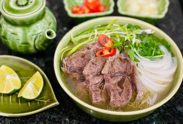 Phở & Bún Bò Cô Lan - Dương Quảng Hàm