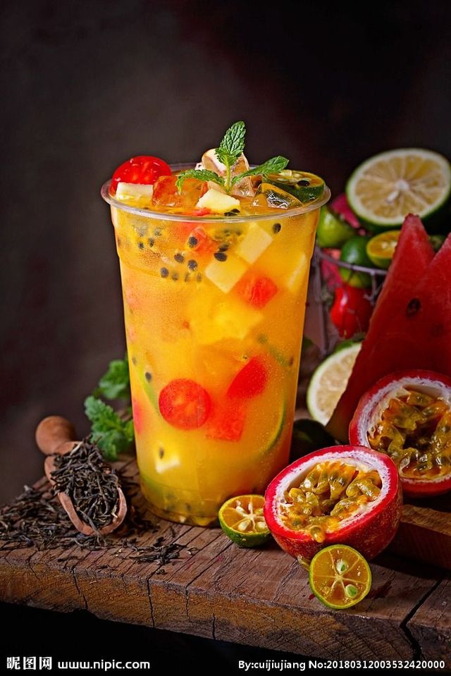Tiệm Trà Nhà Thơ
