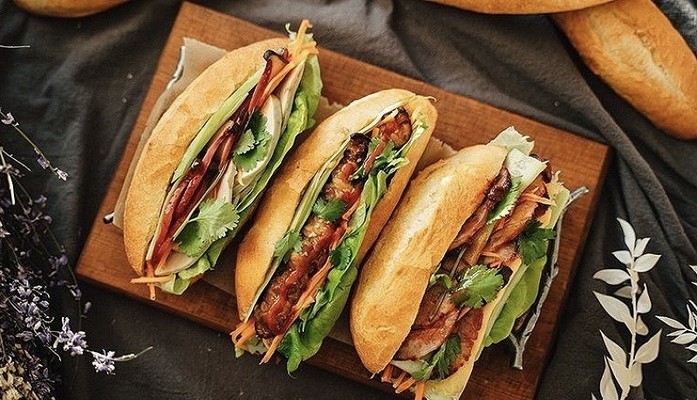 Bánh Mì, Mì Trộn & Drink - Chị Thúy