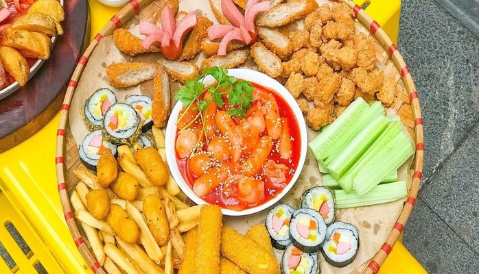 Tiệm Ăn Vặt Nhà Xu - Khúc Thừa Dụ