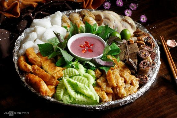 Bún Đậu Mắm Tôm Cô Béo - Lê Lai