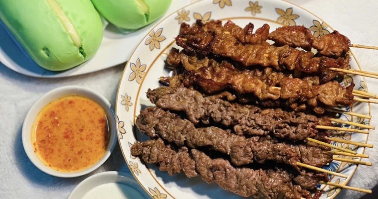 Bánh Bao & Thịt Xiên Nướng Phương Vy - Thuận An