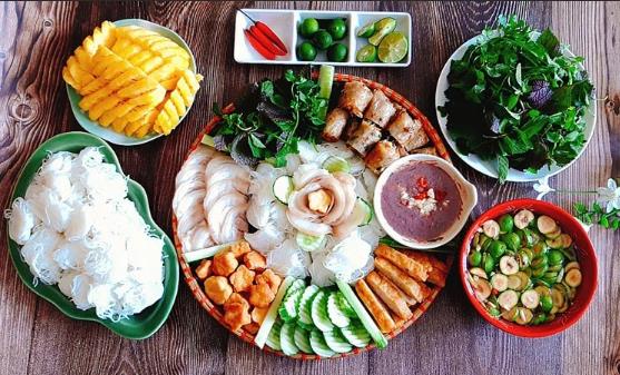 Tiệm Nhà Nhân - Bún Đậu Mắm Tôm & Ăn Vặt - Tiểu La