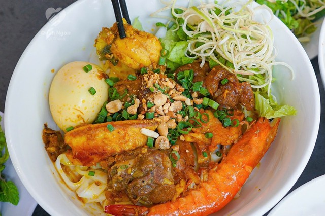 BẢN POỌNG QUÁN - Mỳ Quảng & Bún Chả Hà Nội