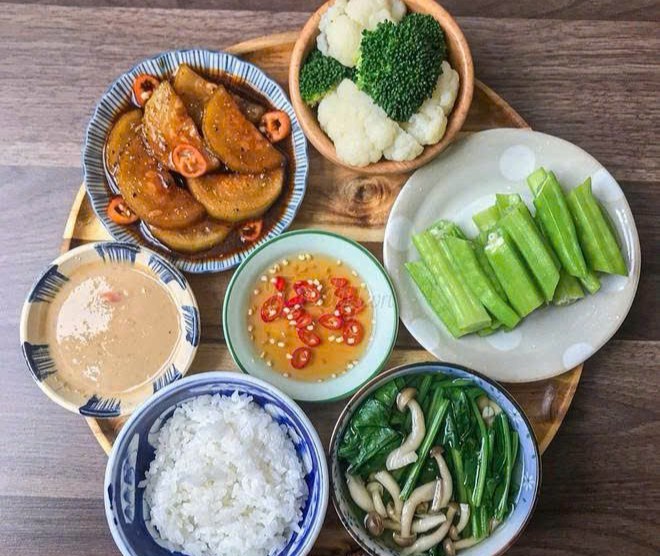 Cơm Cô 5 - Cơm Phần - Dĩ An