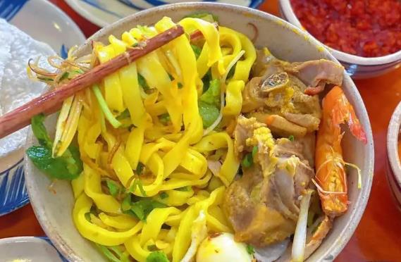 Phương Dung - Mỳ Quảng & Bánh Canh Cá Lóc - Đồng Khởi