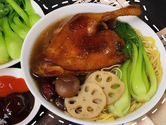 Hủ Tiếu Mì & Mì Vịt Tiềm - Quang Mập
