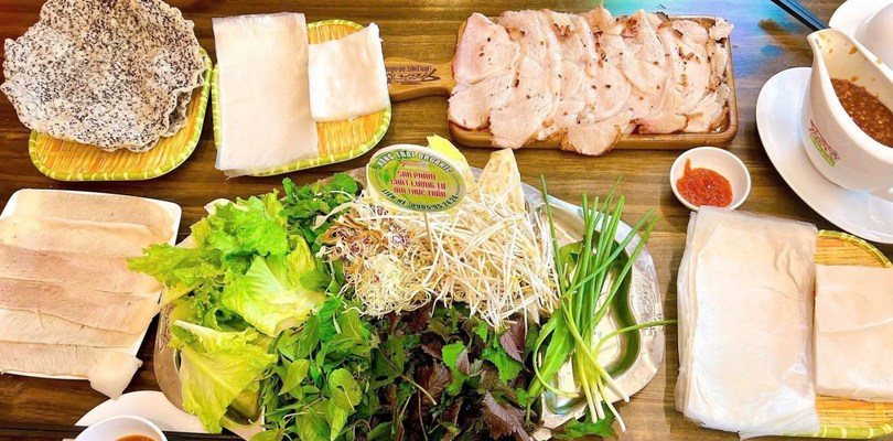 Ẩm Thực Trần - 11 Nguyễn Văn Linh, Đà Nẵng