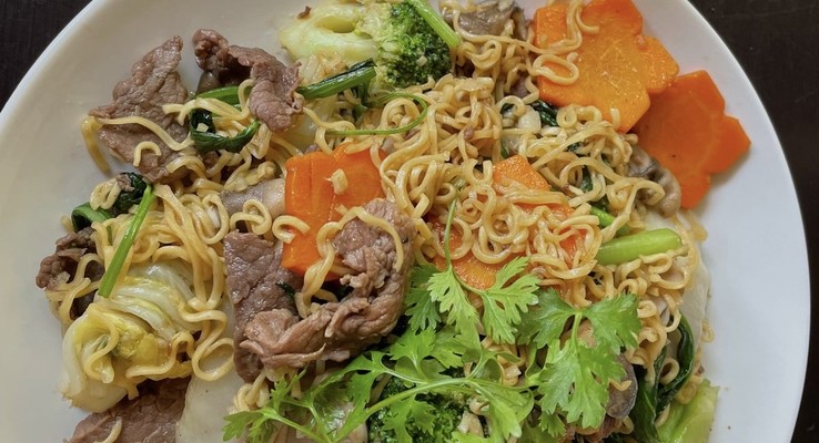 Mì Xào Cơm Chiên & Nui Xào - Dĩ An