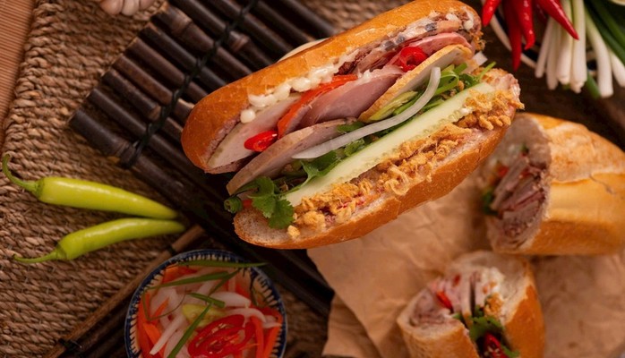 Bánh Mì Bách - Quang Trung